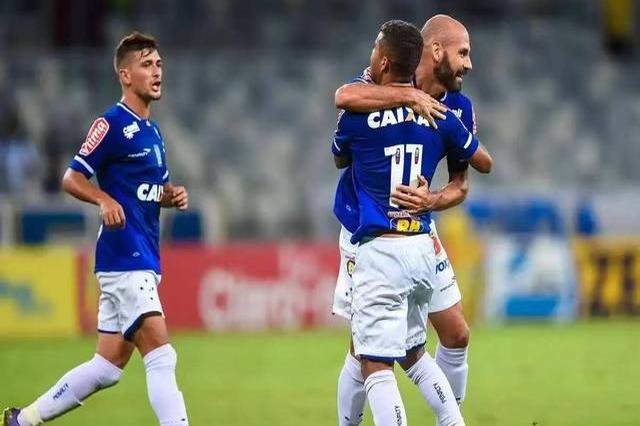 关于莱比锡主场击败弗赖堡继续德甲争冠的信息